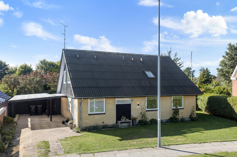 Property image number 2