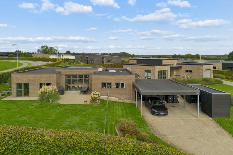 Property image number 1