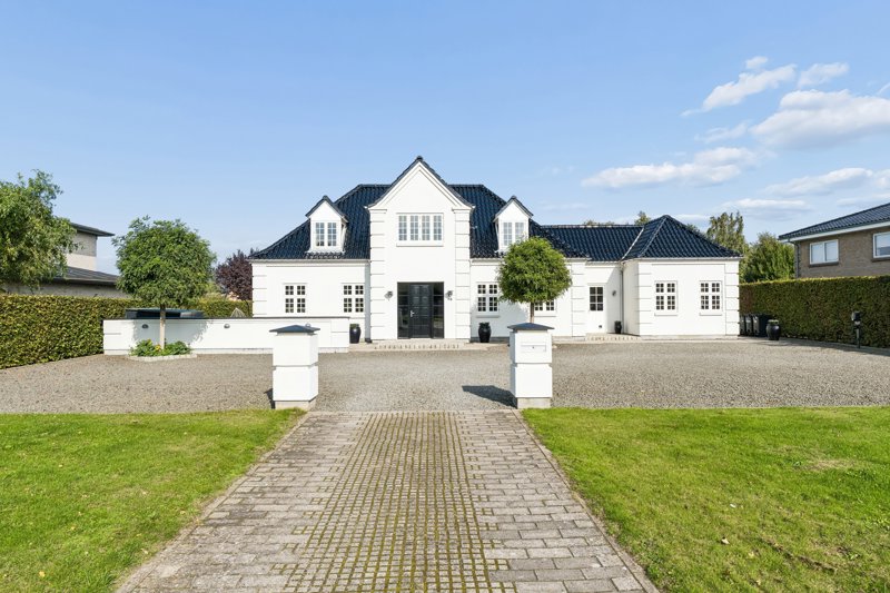 Property image number 1