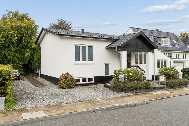 Property image number 2