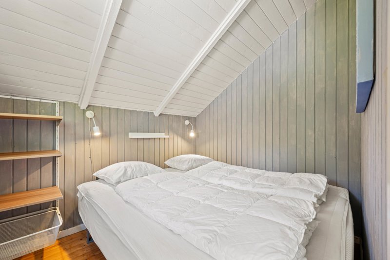 toggle-gallery-image