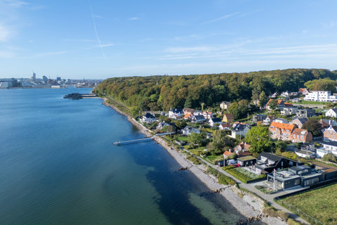Arkitekttegnet villa med en af Aarhus' bedste udsigter.