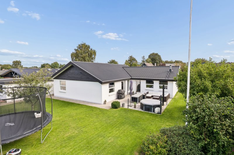 Property image number 2