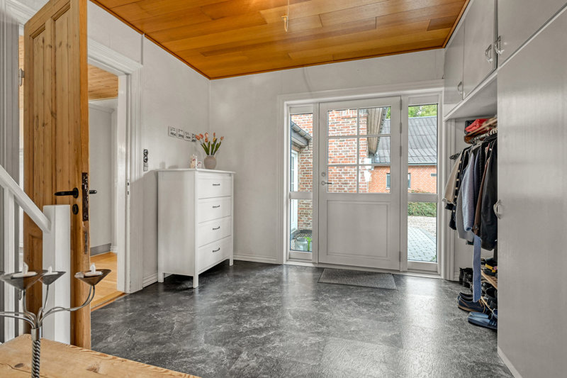 Property image number 2