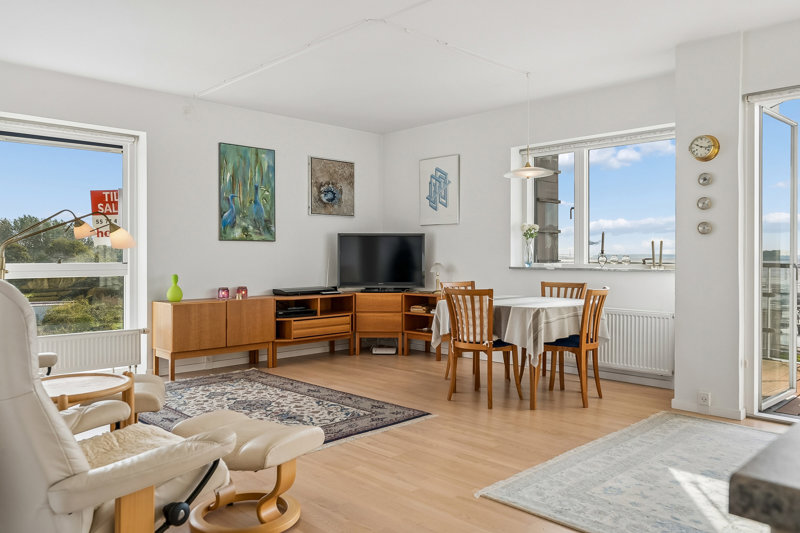 Property image number 8
