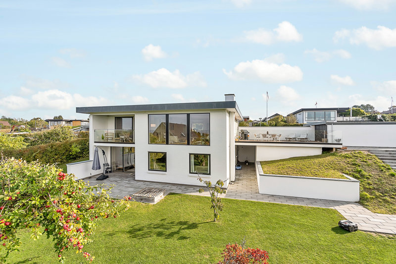 Property image number 2