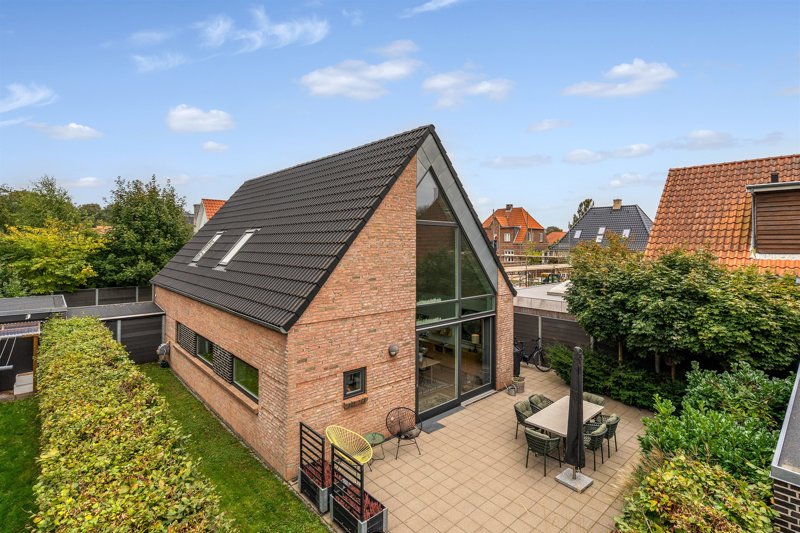 Property image number 2