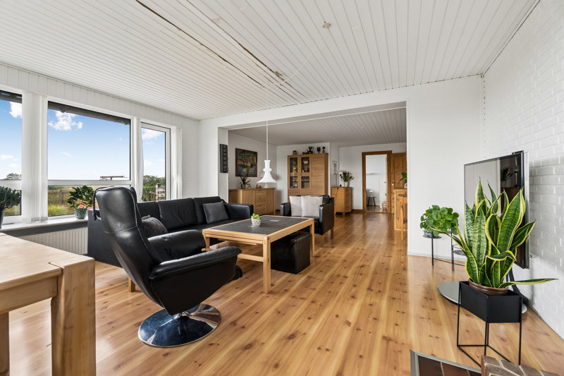 Property image number 8