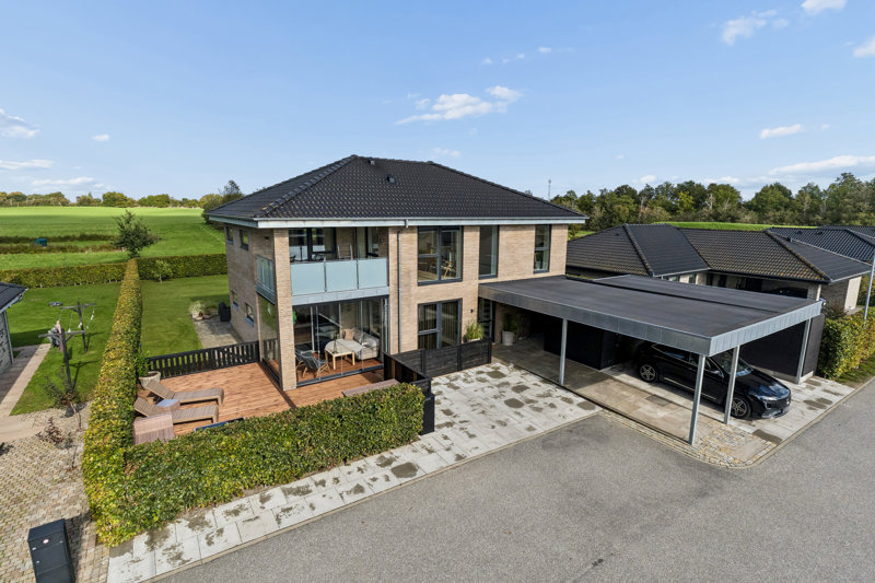 Property image number 1