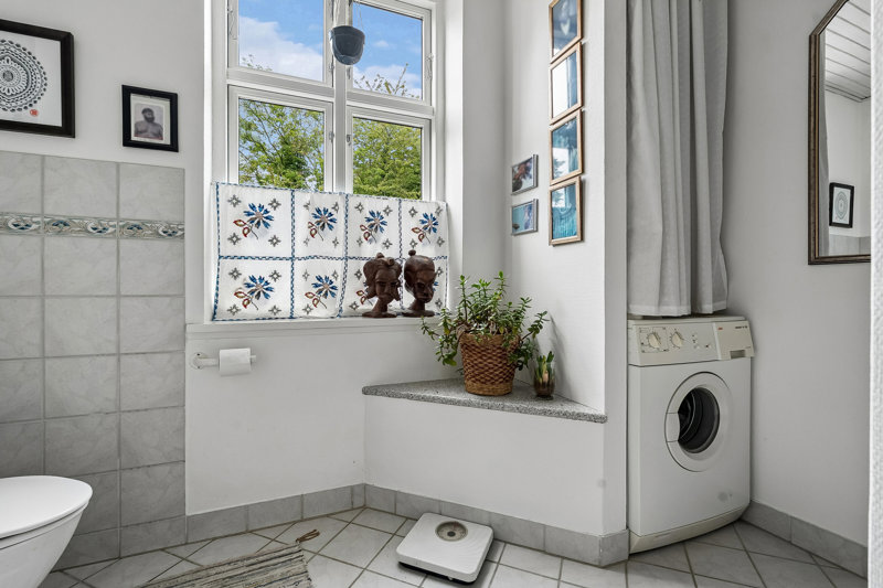 toggle-gallery-image