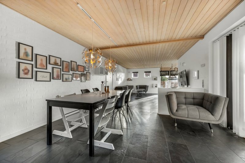 toggle-gallery-image