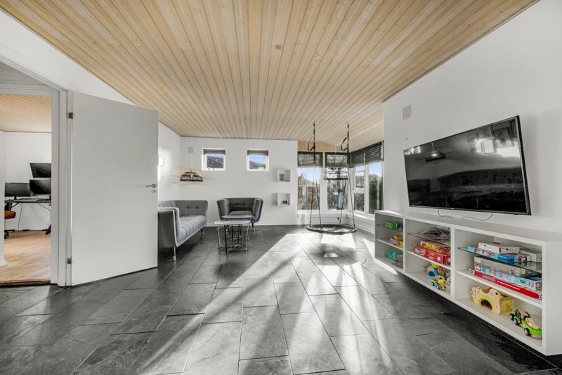 Property image number 9