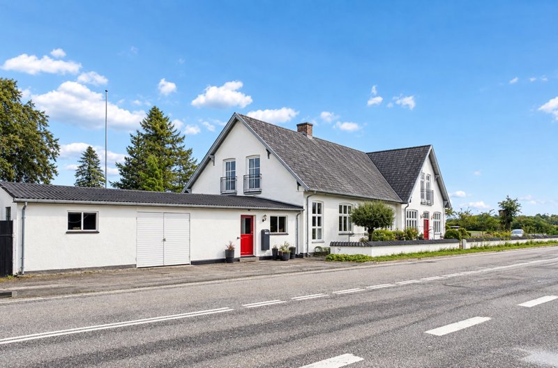 Property image number 2