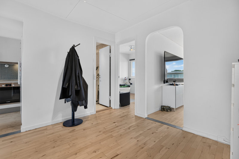 toggle-gallery-image