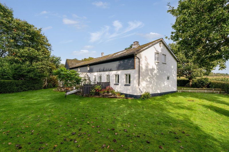 Property image number 2