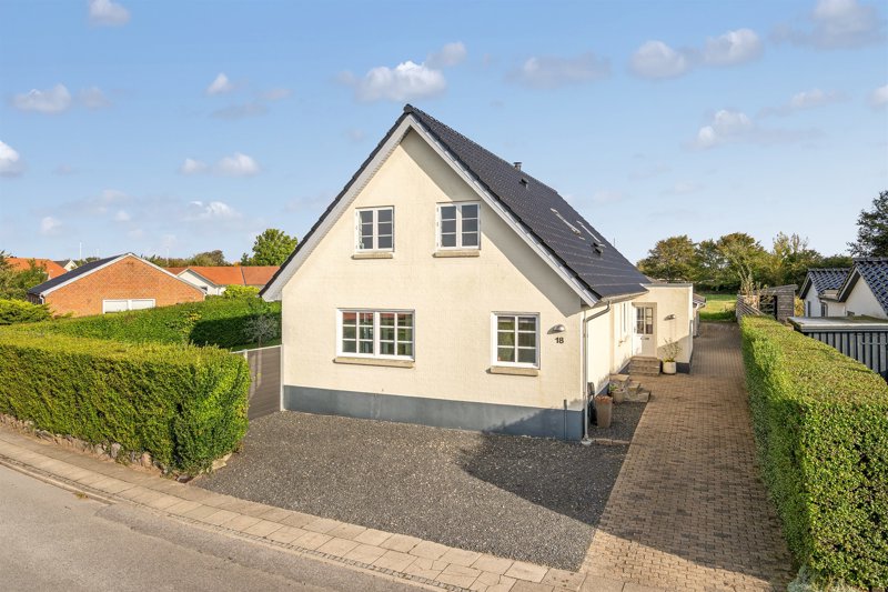 Property image number 1