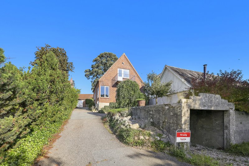 Property image number 2