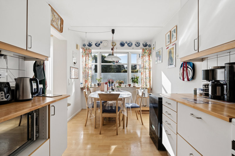 toggle-gallery-image