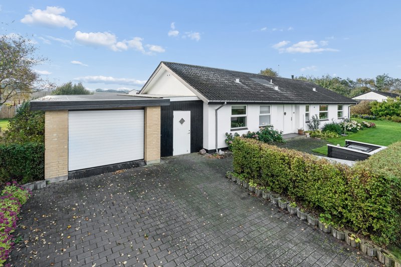 Property image number 2