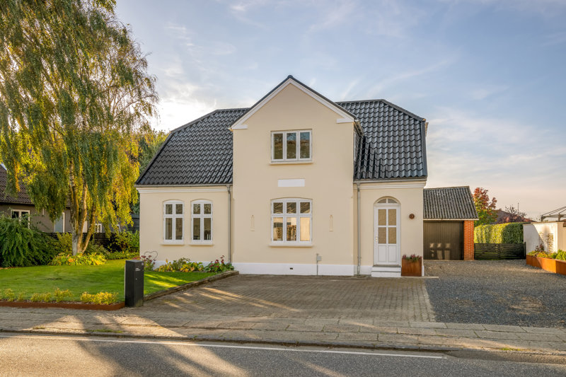 Property image number 2