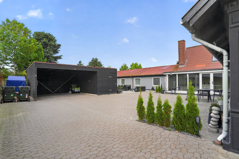 Property image number 3