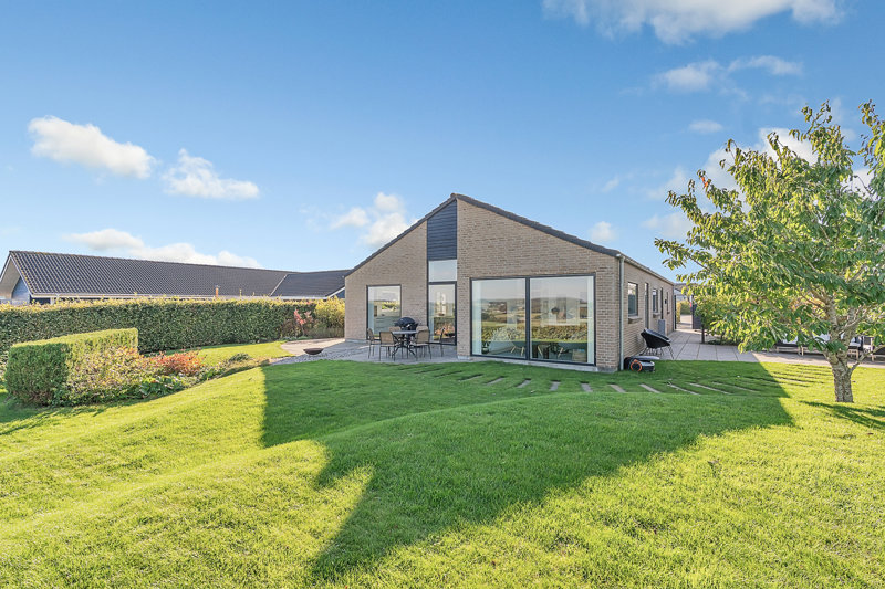 Property image number 2