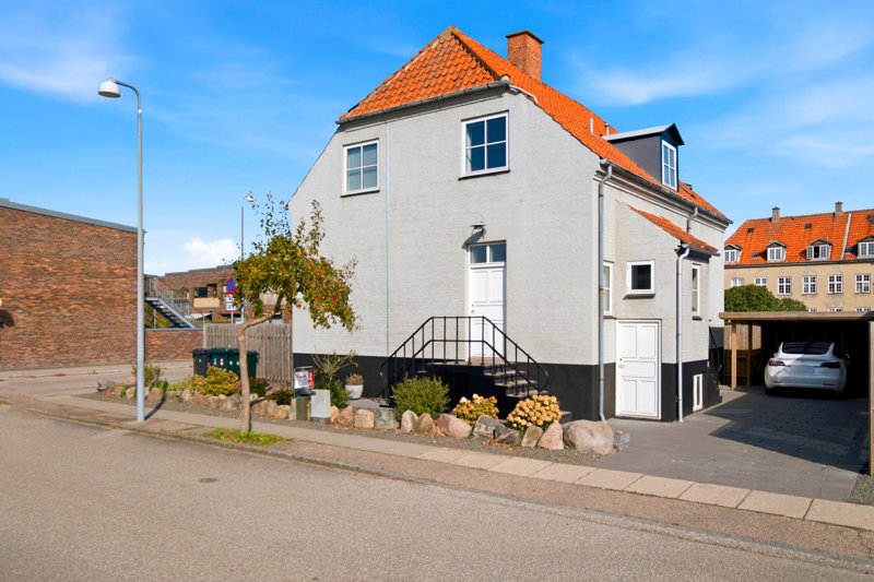 Property image number 1