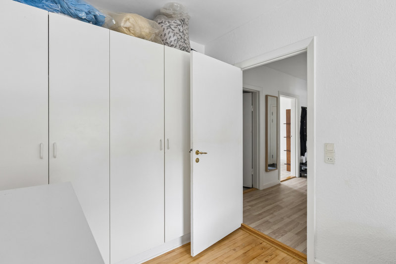 toggle-gallery-image
