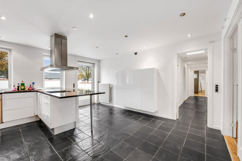Property image number 8