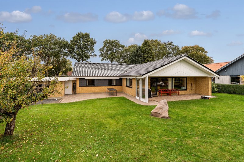 Property image number 2