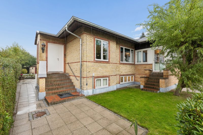 Property image number 2