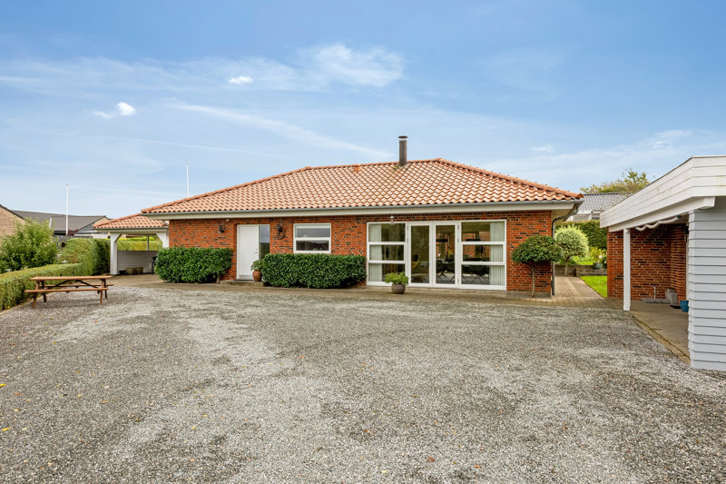 Property image number 1
