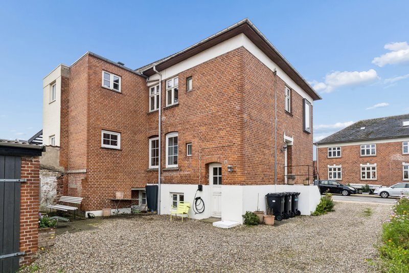 Property image number 2