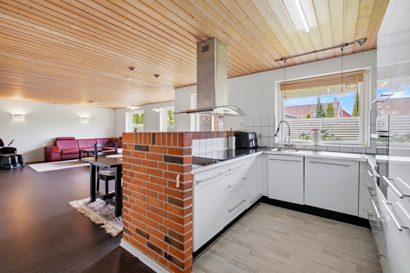 Property image number 2