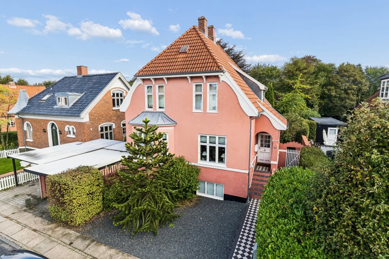 Property image number 1