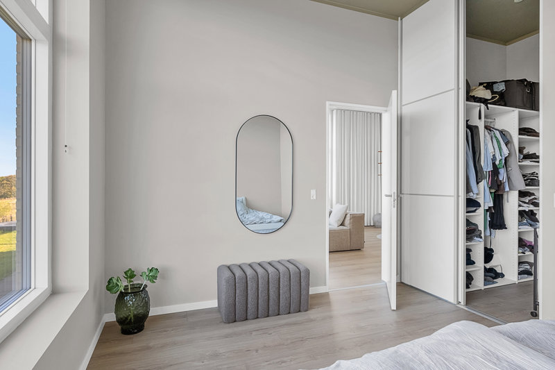 toggle-gallery-image