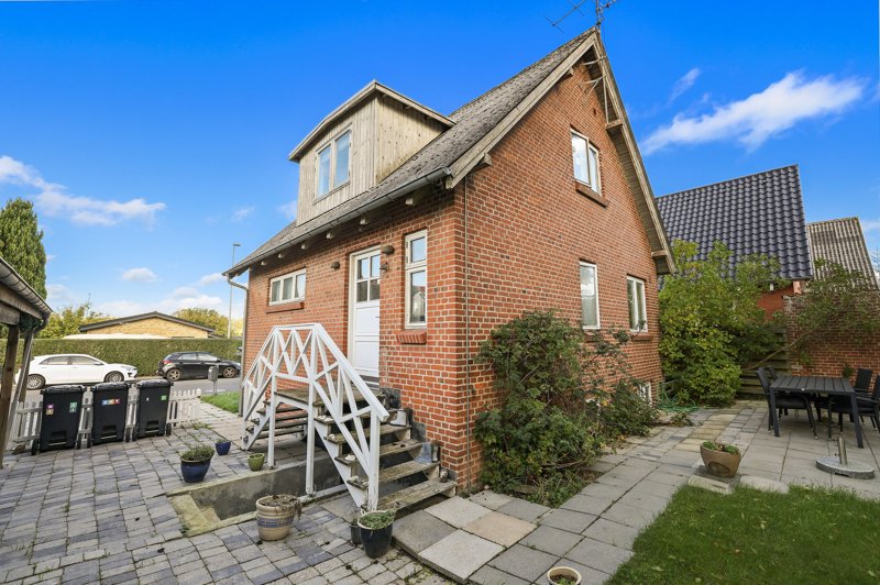 Property image number 2
