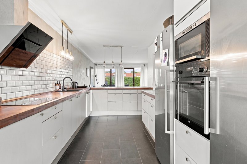 Property image number 2