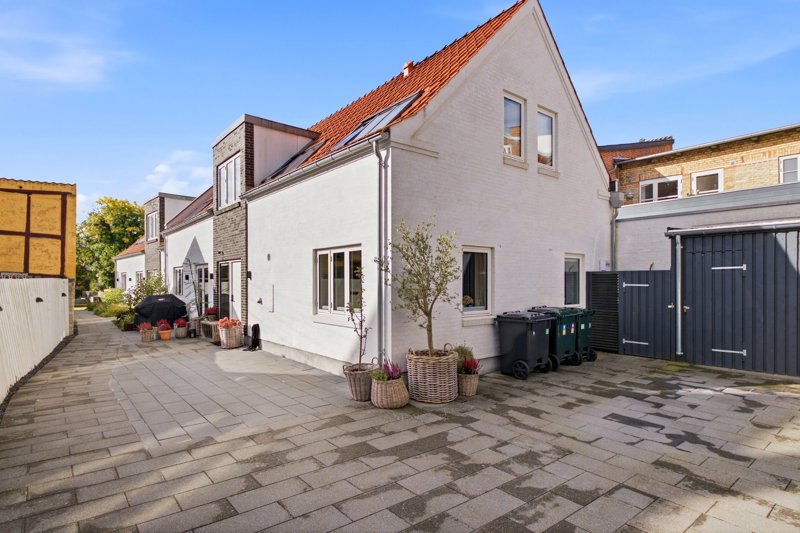 Property image number 1