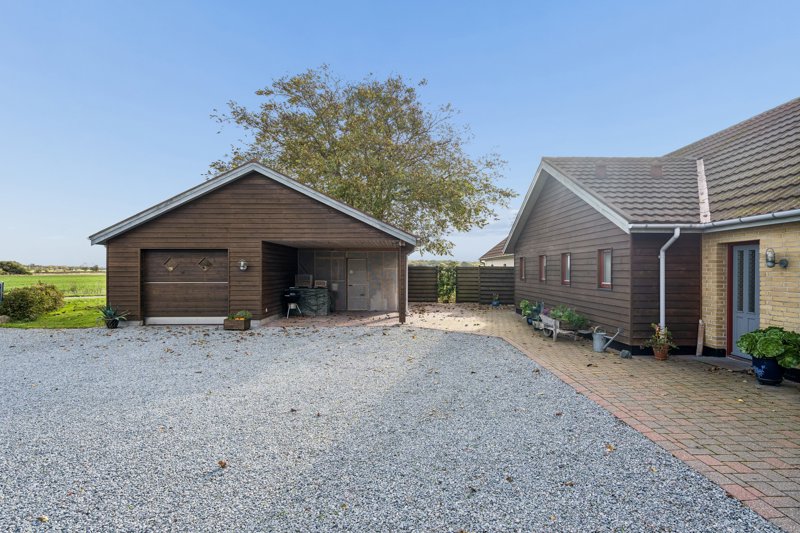 Property image number 3