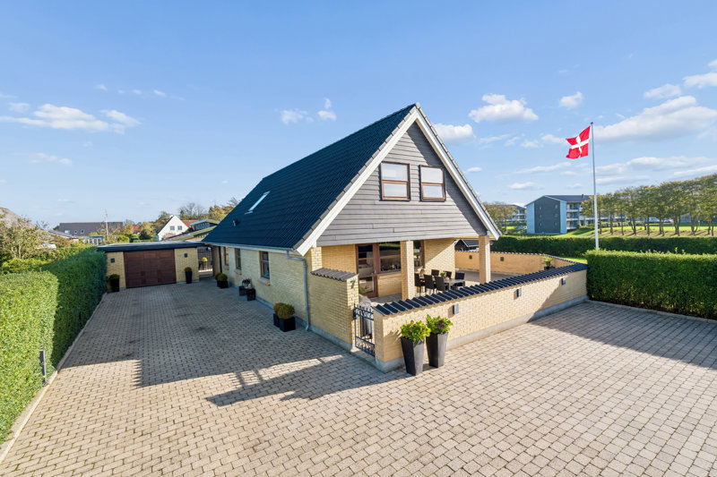 Property image number 2