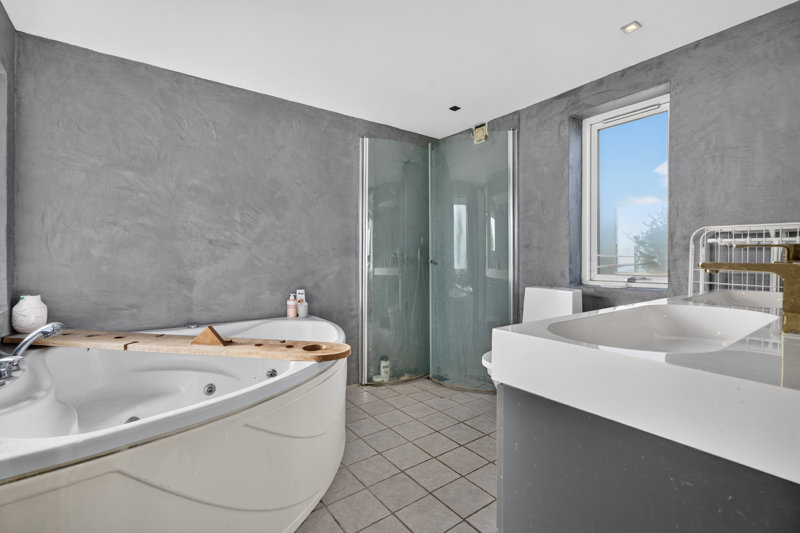 Property image number 10