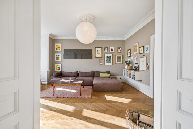 toggle-gallery-image