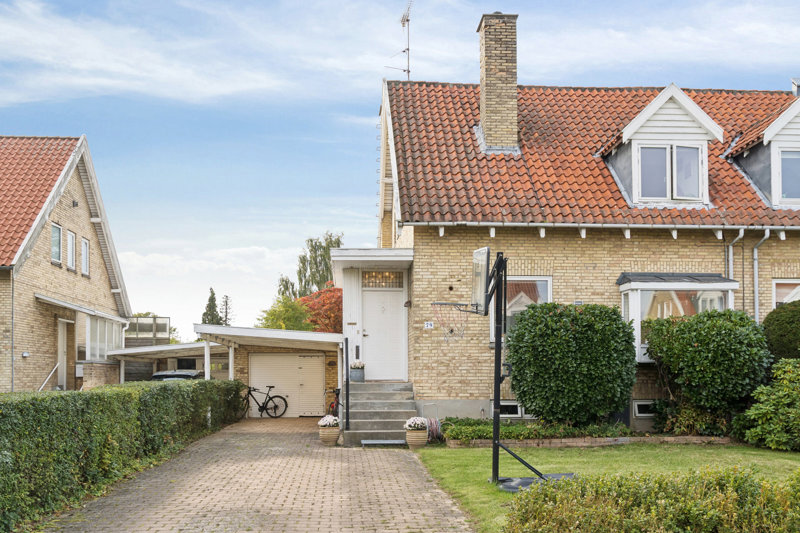 Property image number 2