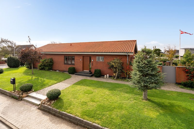 Property image number 2