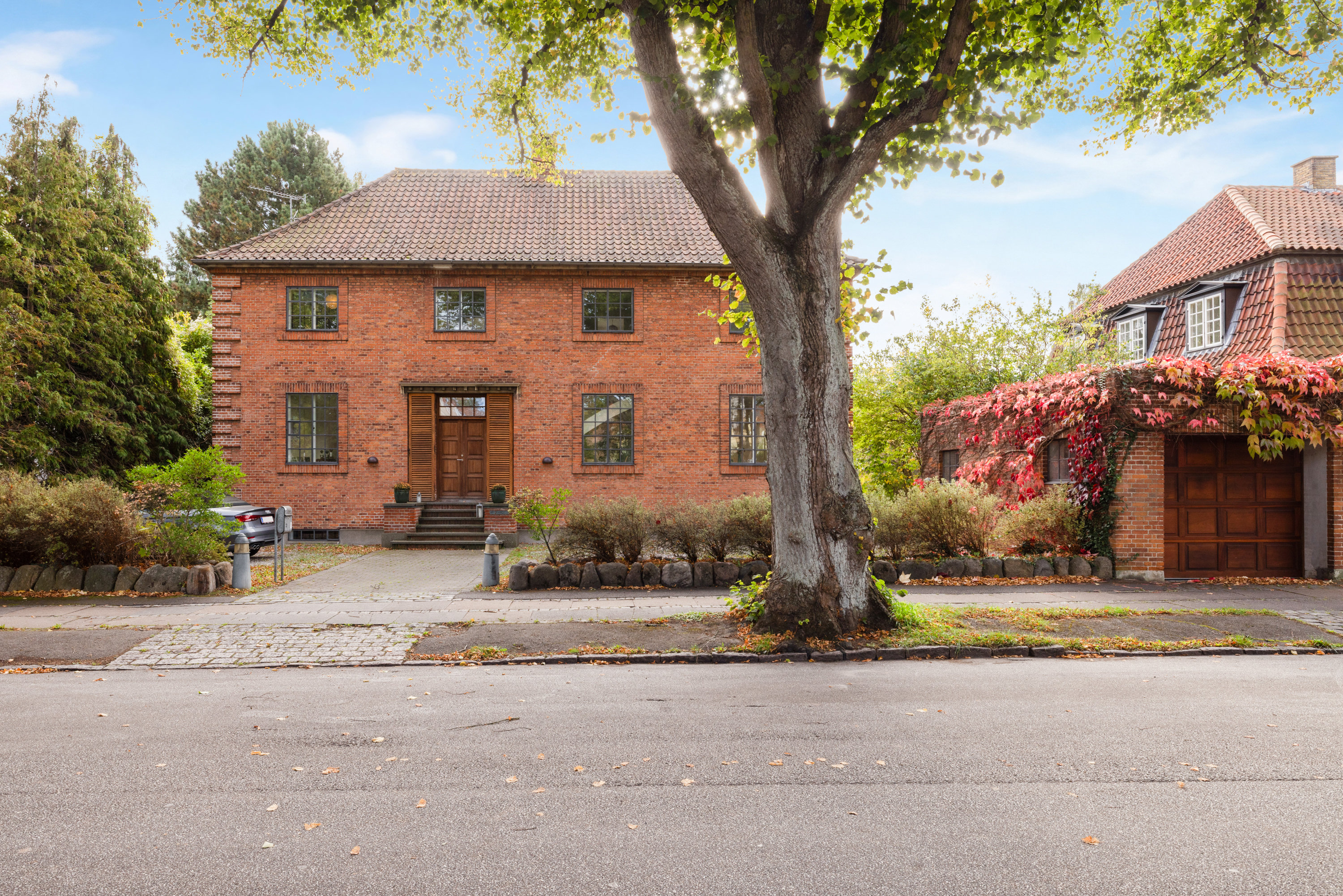 Haus, 257 m², Grundstück 1354 m²