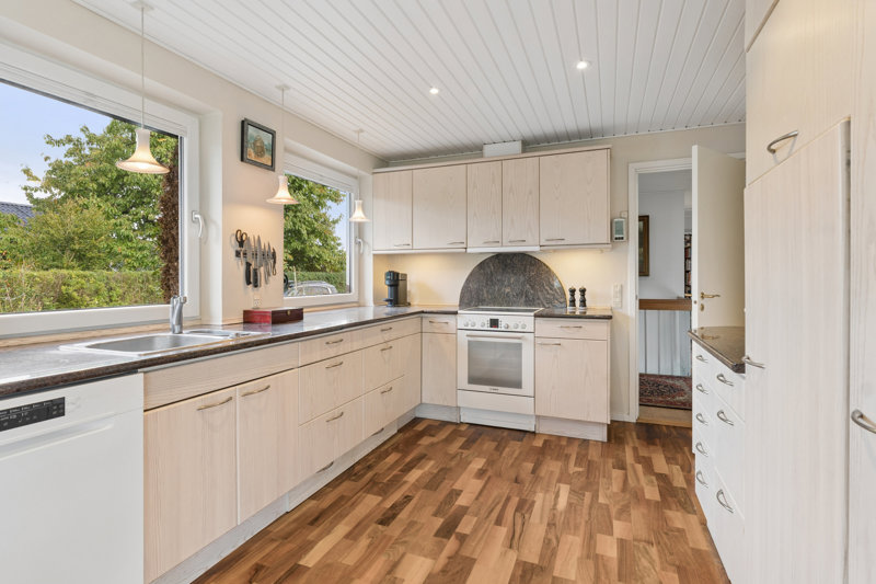 Property image number 8