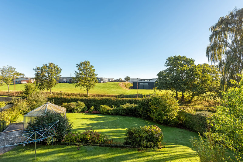 Property image number 2