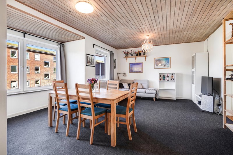 Property image number 8