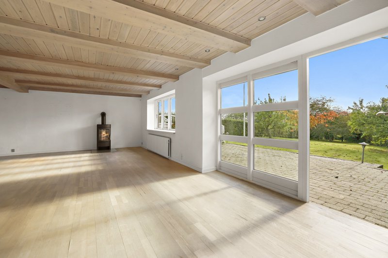 Property image number 2